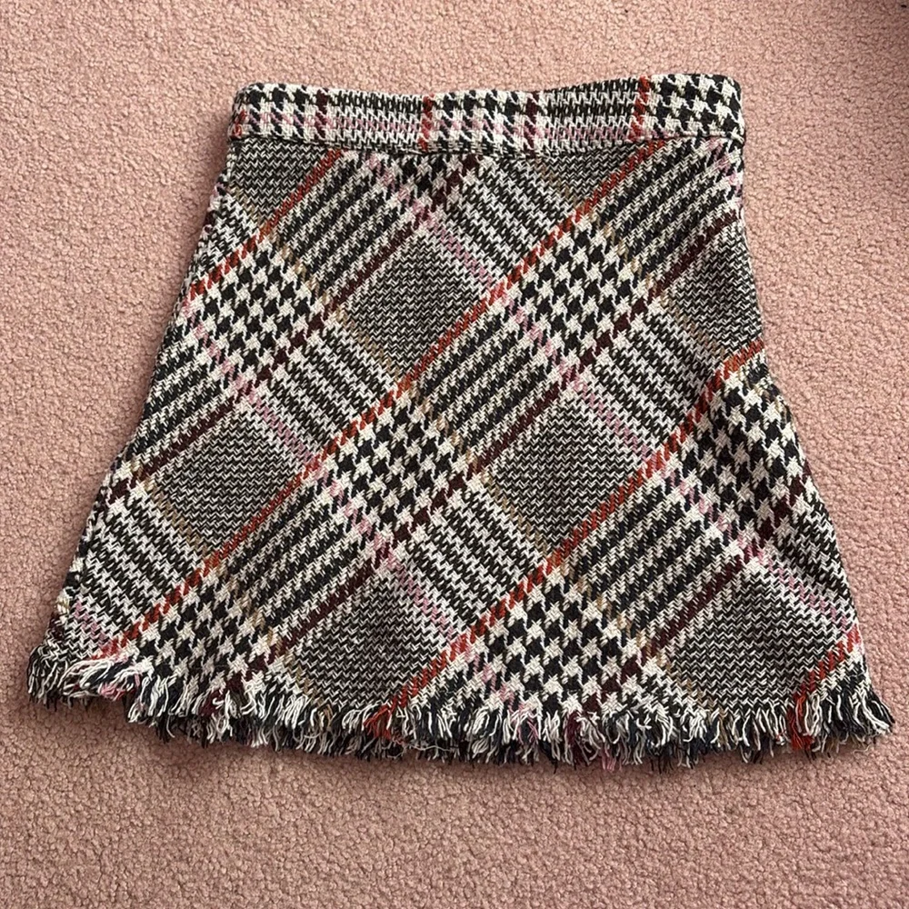Princess Polly Twead Skirt Size 2 - Picture 2 of 8